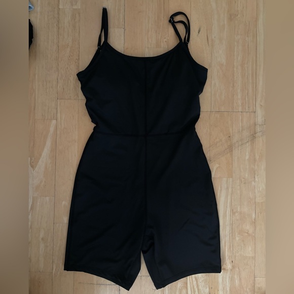 Athletic one piece jumper - Picture 4 of 4